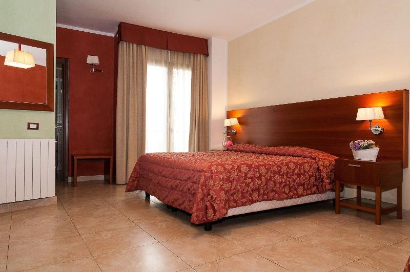 Hotel Demar 3*