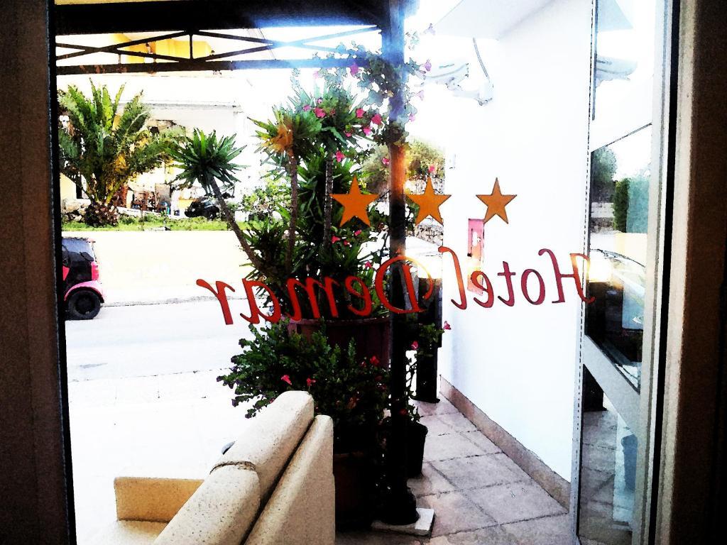 Demar Hotel 3*